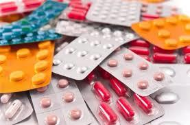 تاکید متخصص داروسازی بالینی دانشگاه: مصرف خودسرانه دارو برای پیشگیری از کرونا کمک کننده نیست